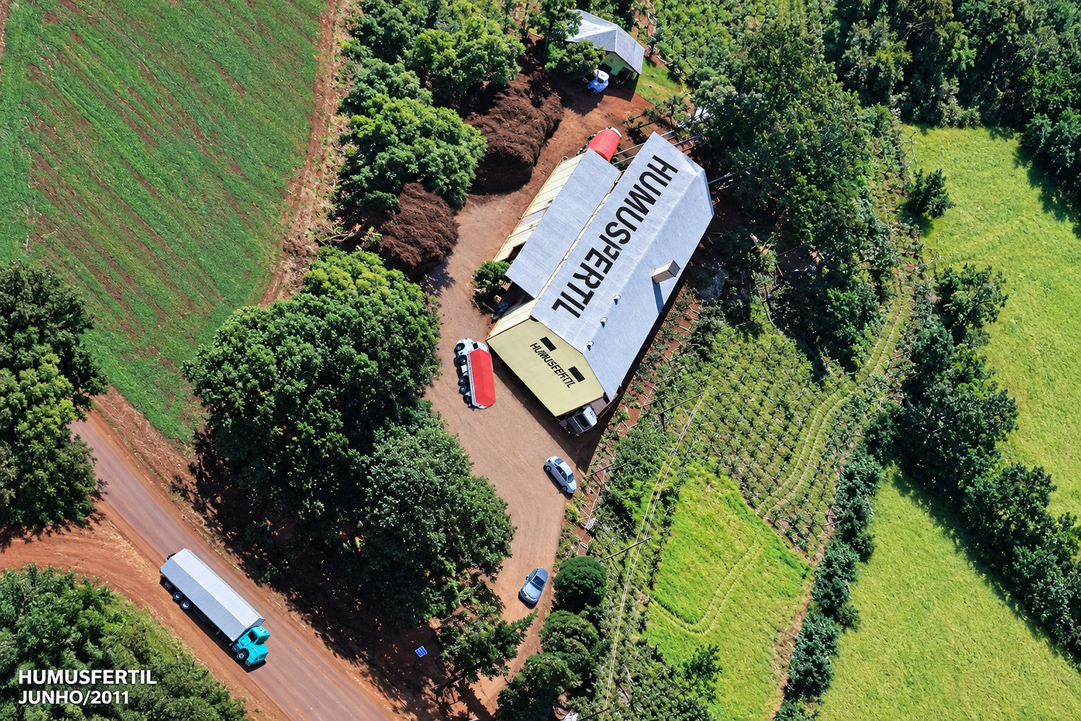 Vista aérea da Humusfértil em 2011